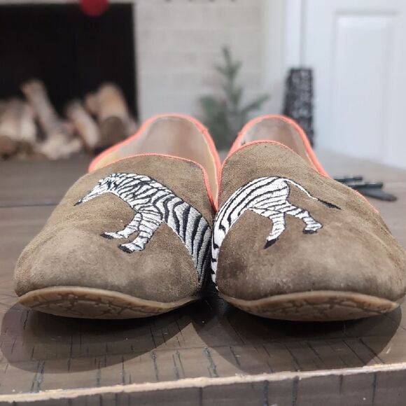 C. Wonder Green Suede Embroidered Zebra Smoking Loafers Sz 9 - Picture 7 of 10